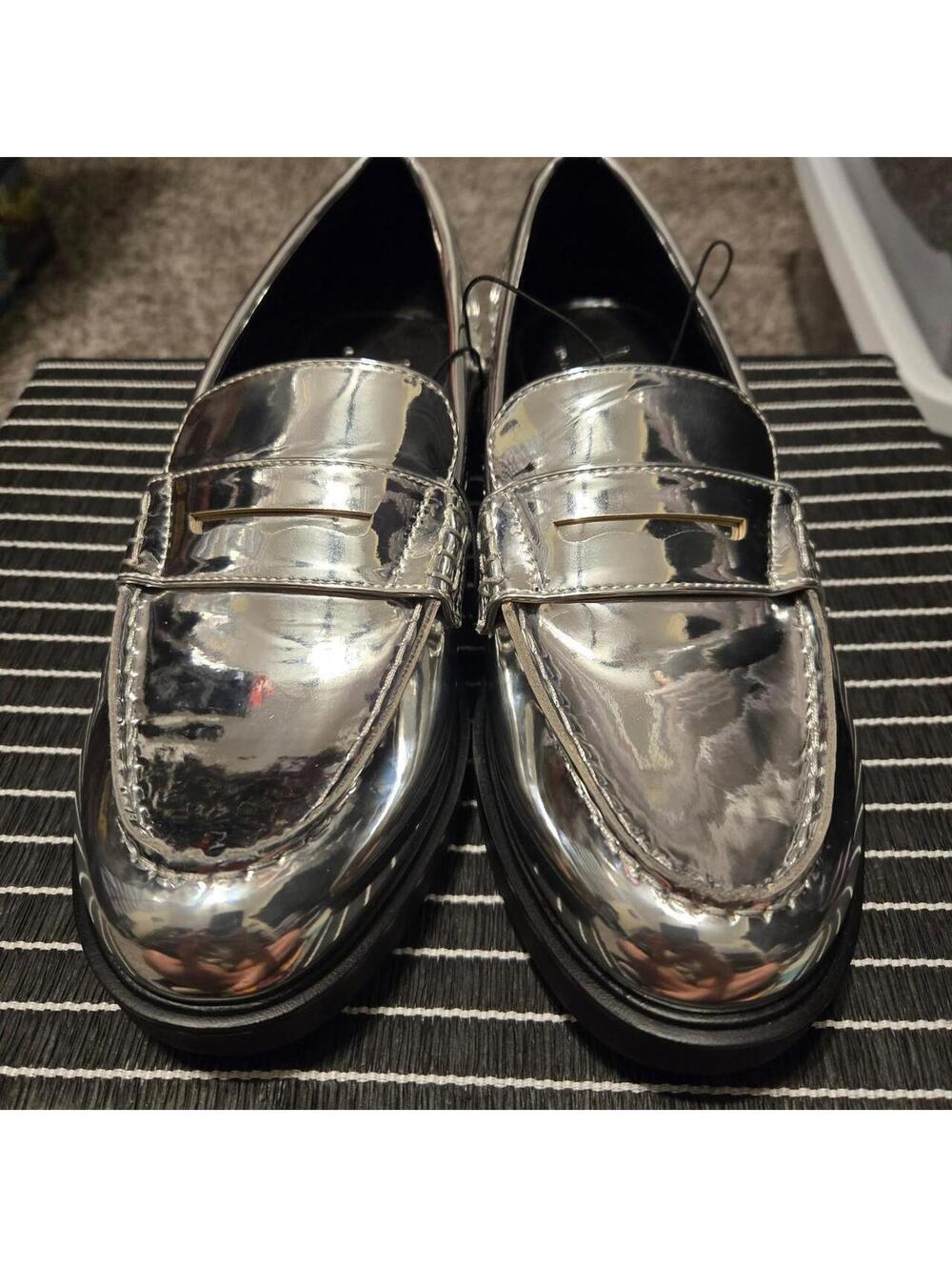 Worthington Women's Silver Loafer